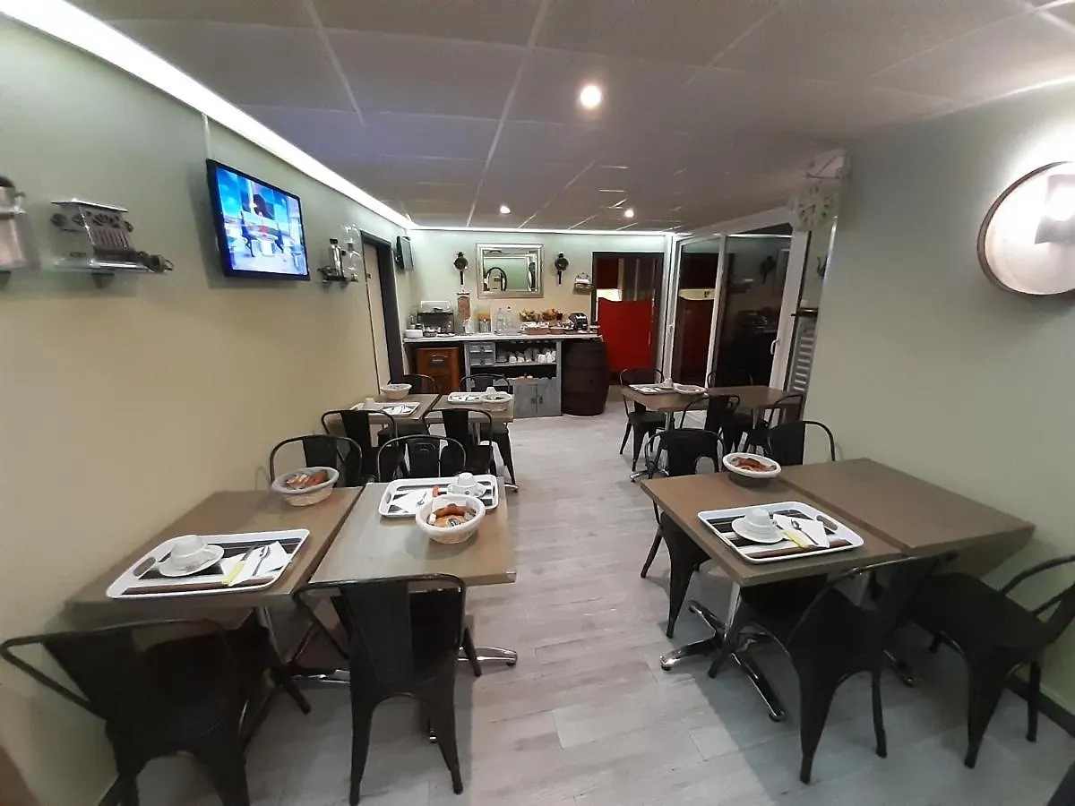 Hotel Du Tricastin Pierrelatte