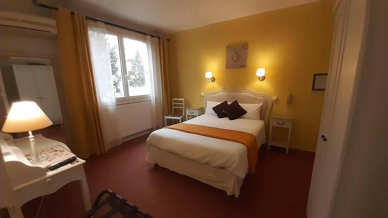 Hotel Du Tricastin Pierrelatte