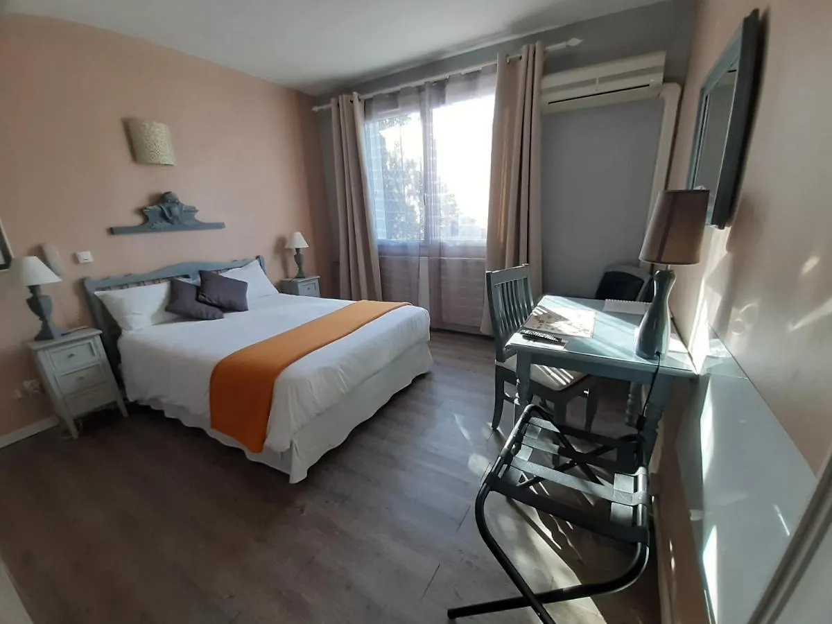 Hotel Du Tricastin Pierrelatte